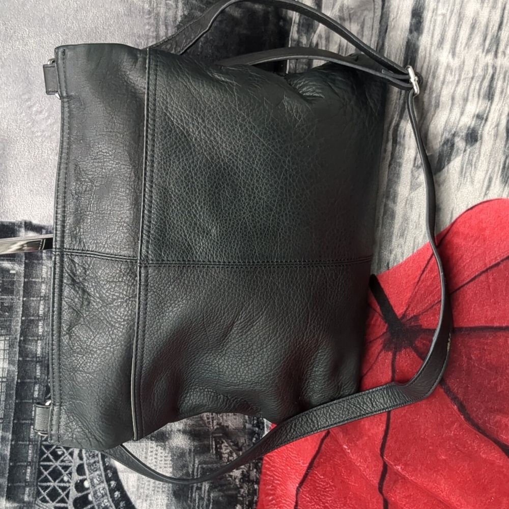 Margo Black Leather Crossbody Bag - Picture 4 of 10